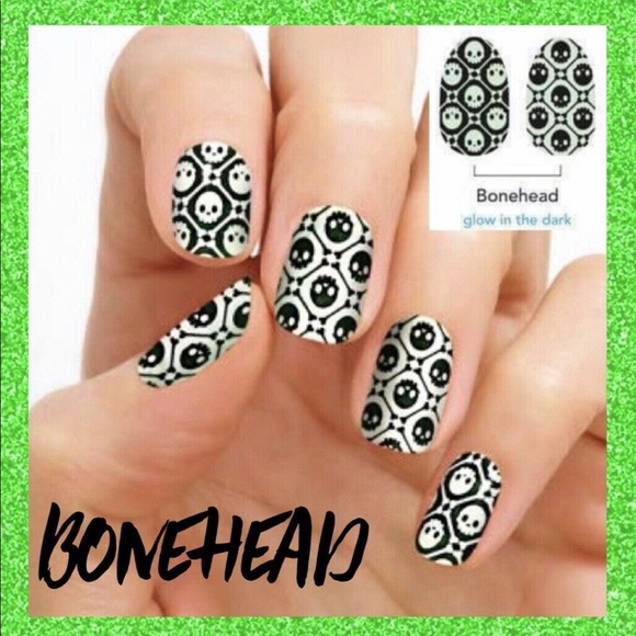 Color Street Retired Glow in the Dark Bonehead Set - Picture 4 of 4